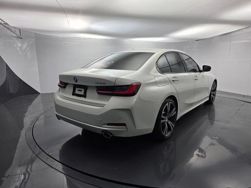 Used 2023 BMW 330i Sedan w/ Driving Assistance Package RWD image 4