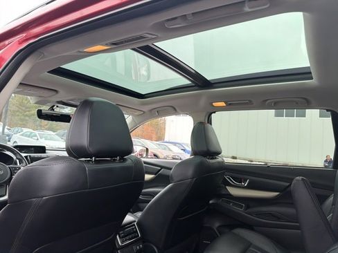 Used 2022 Subaru Ascent Limited w/ Technology Package image 27