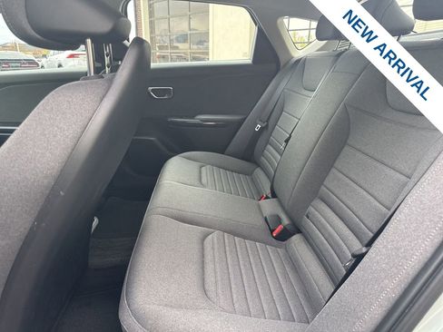 Used 2025 Kia K4 EX image 14
