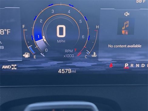 Certified 2025 Chevrolet Traverse Z71 w/ Enhanced Driving Package image 16