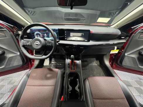 New 2026 Nissan Kicks SR FWD image 20