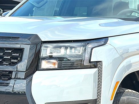 New 2026 Nissan Frontier SV w/ SV Convenience Package image 4