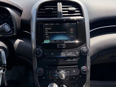 Used 2016 Chevrolet Malibu LTZ FWD image 15