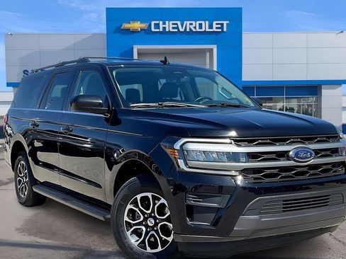 Used 2024 Ford Expedition Max XLT AWD/4WD image 2