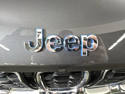 Used 2022 Jeep Grand Cherokee Limited 4xe AWD/4WD image 9