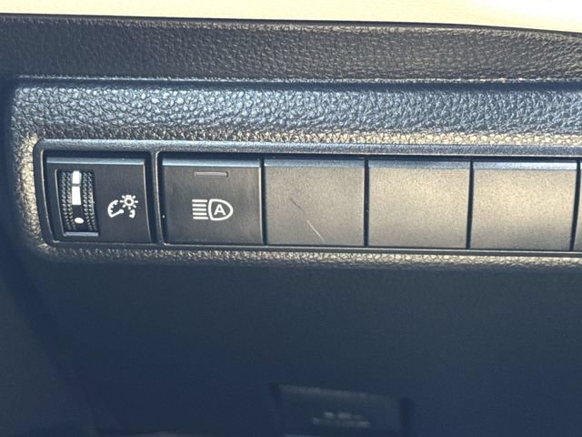 Used 2023 Toyota Corolla SE FWD image 18