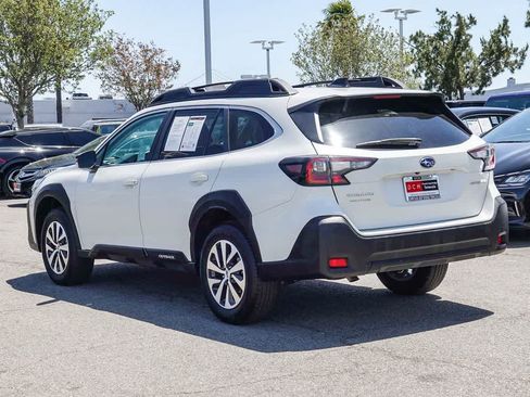 Used 2025 Subaru Outback Premium AWD/4WD image 6