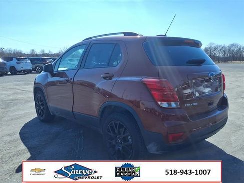 Used 2022 Chevrolet Trax LT w/ Driver Confidence Package image 5