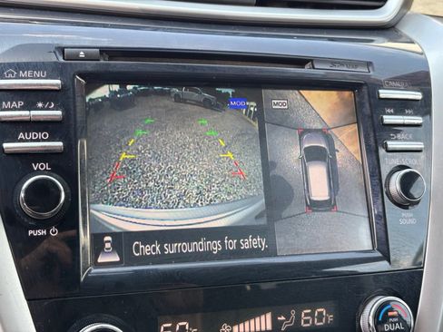 Used 2016 Nissan Murano Platinum w/ Platinum Technology Package FWD image 9
