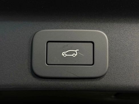 New 2026 Jaguar F-PACE R-Dynamic S image 16