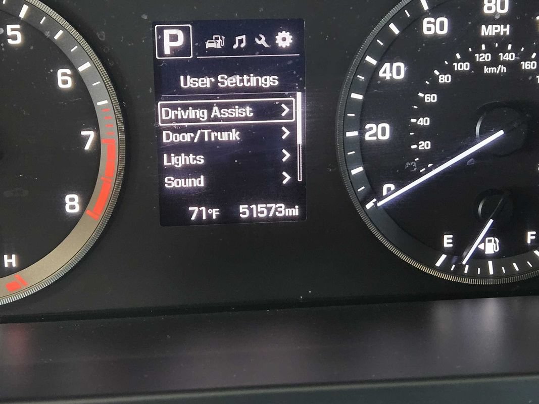 Used 2015 Hyundai Sonata Sport w/ Option Group 03 FWD image 9