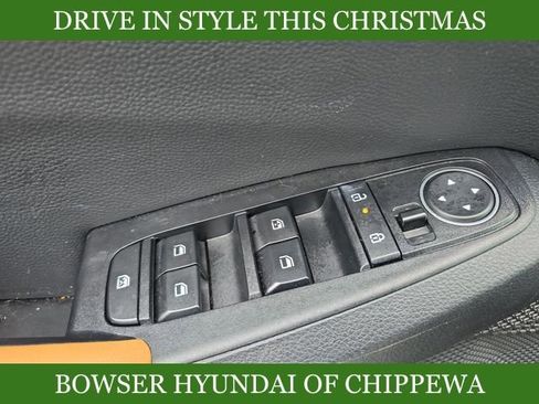 Used 2024 Kia Seltos EX image 13