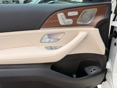 New 2026 Mercedes-Benz GLE 53 AMG 4MATIC image 17