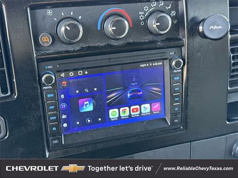 Used 2010 GMC Savana 2500 w/ Preferred Equipment Group image 24