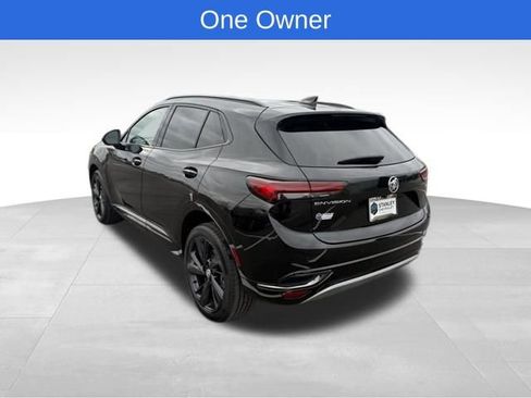 Used 2023 Buick Envision Essence w/ Sport Touring Package image 5