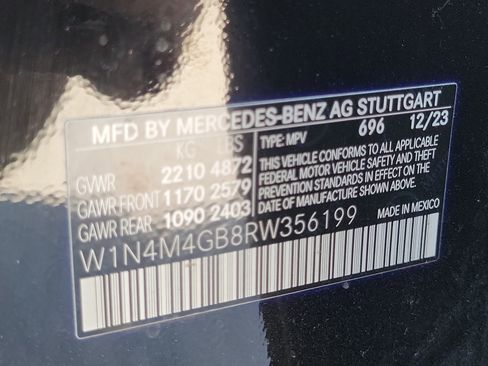 Used 2024 Mercedes-Benz GLB 250 image 29