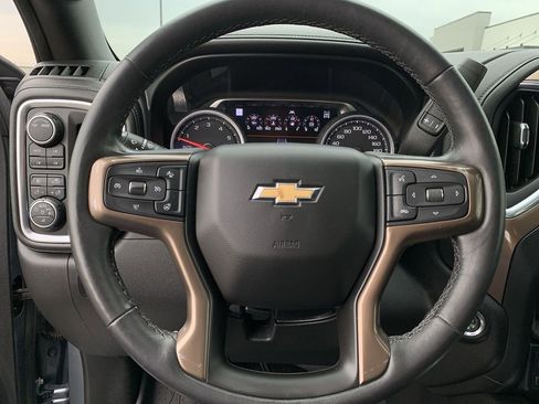 Used 2020 Chevrolet Silverado 1500 High Country w/ Technology Package AWD/4WD image 19