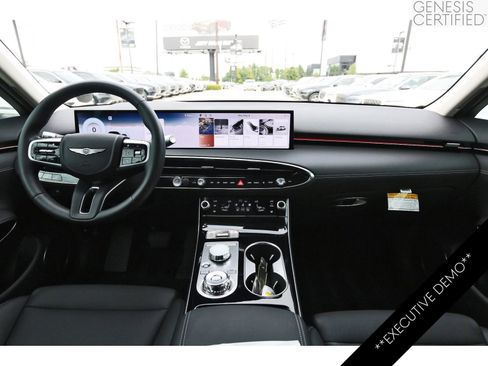 Used 2026 Genesis GV70 2.5T AWD/4WD image 12