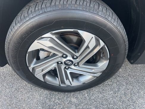 Used 2023 Hyundai Santa Fe SEL image 4