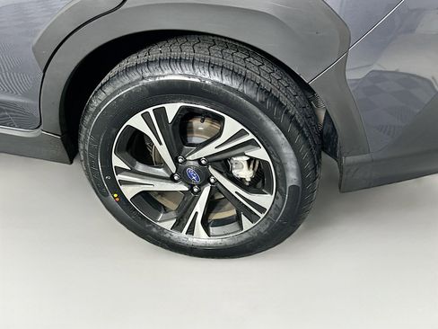 Used 2025 Subaru Crosstrek 2.0i Premium image 11
