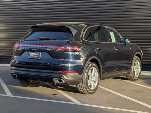 Certified 2023 Porsche Cayenne image 9
