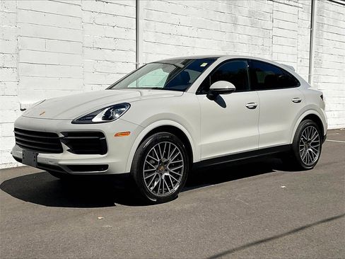 Certified 2023 Porsche Cayenne Coupe image 1