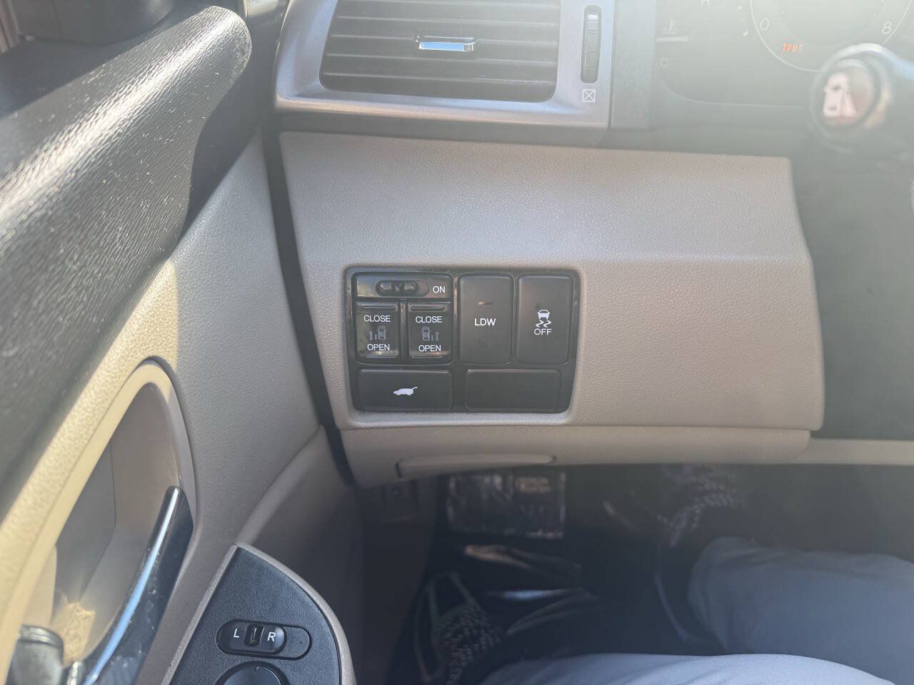 Used 2014 Honda Odyssey EX-L image 32