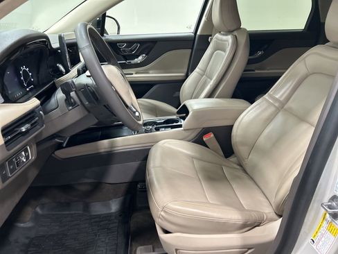 Used 2022 Lincoln Corsair AWD w/ Equipment Group 101A image 10