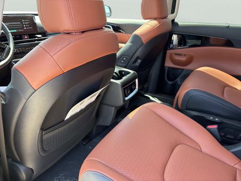New 2026 Kia Carnival SX Prestige FWD image 17