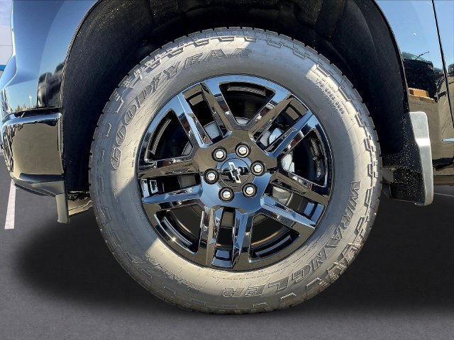 New 2026 Chevrolet Silverado 1500 RST w/ RST Select Package AWD/4WD image 16