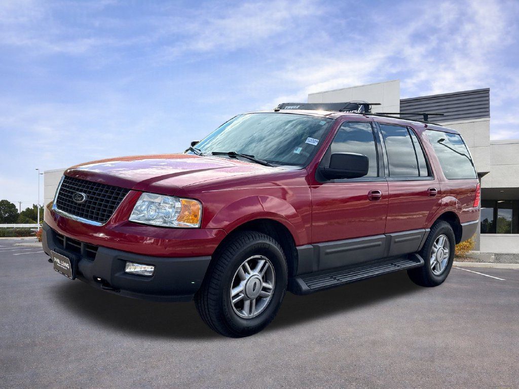 Used 2004 Ford Expedition XLT AWD/4WD image 3