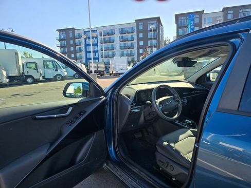 Certified 2024 Kia Niro Wind w/ Wind Preserve Package FWD image 21