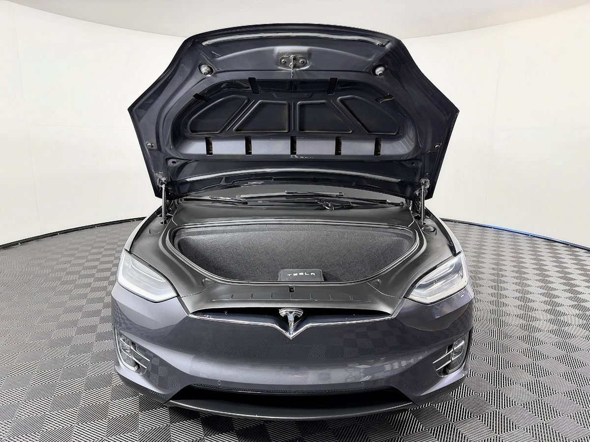 Used 2018 Tesla Model X 75D AWD/4WD image 22