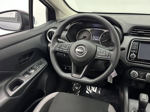 Used 2025 Nissan Versa S image 23