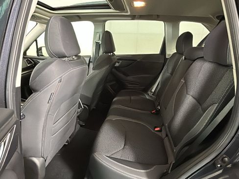 Used 2019 Subaru Forester Premium AWD/4WD image 26