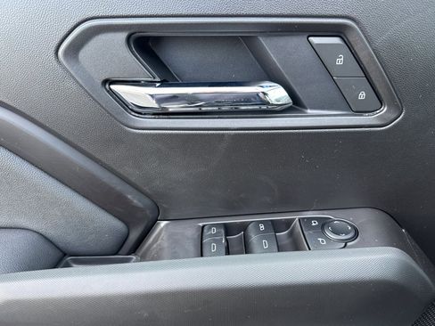 New 2025 GMC Canyon Elevation w/ Convenience Package image 9