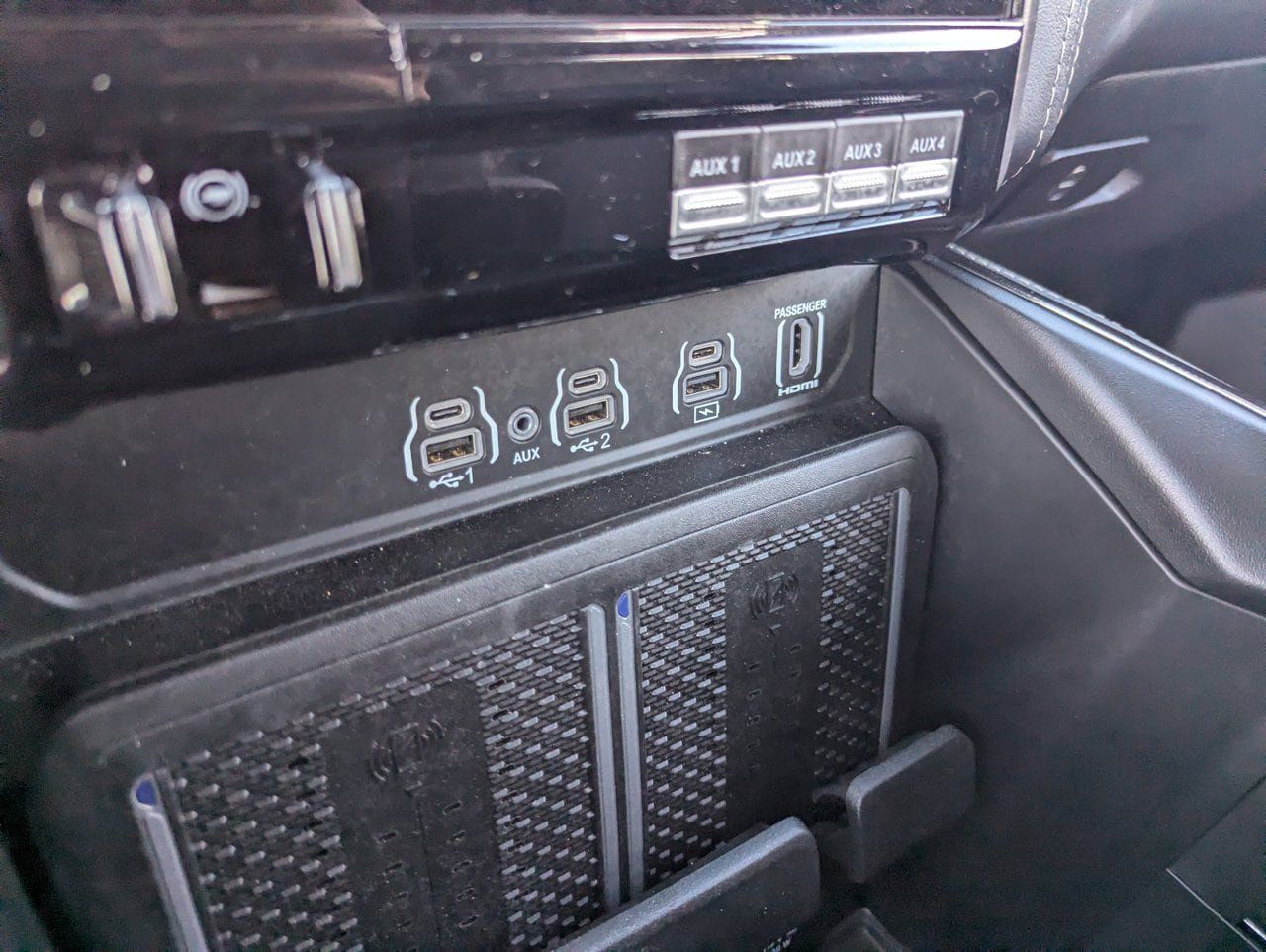 Used 2025 RAM 2500 Rebel w/ Rebel Level 2 Equipment Group AWD/4WD image 26
