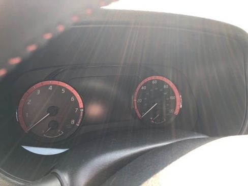 Used 2023 Nissan Frontier PRO-4X w/ Pro-4X Premium Package image 2