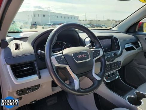 Used 2022 GMC Terrain SLT w/ LPO, Floor Liner Package AWD/4WD image 22