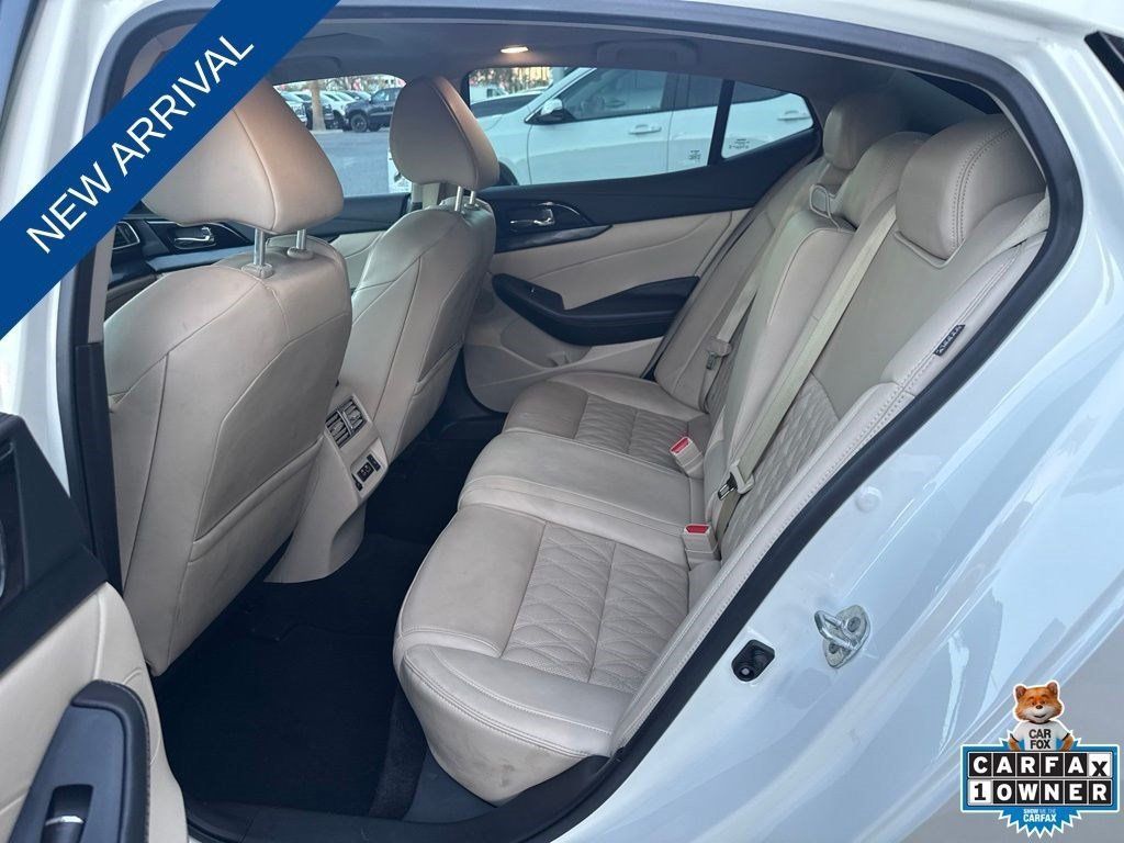 Used 2023 Nissan Maxima Platinum w/ Sport Mat Group FWD image 15