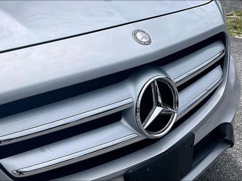 Used 2015 Mercedes-Benz GLA 250 4MATIC image 33