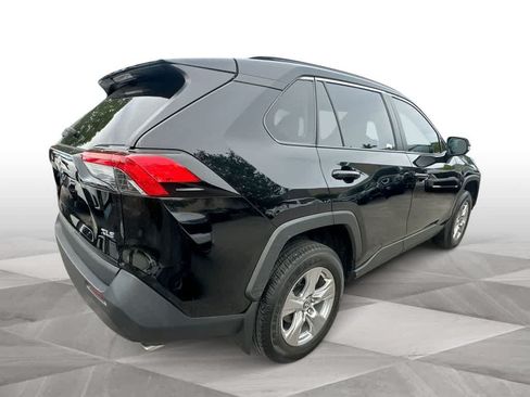 Used 2024 Toyota RAV4 XLE w/ Convenience Package FWD image 8