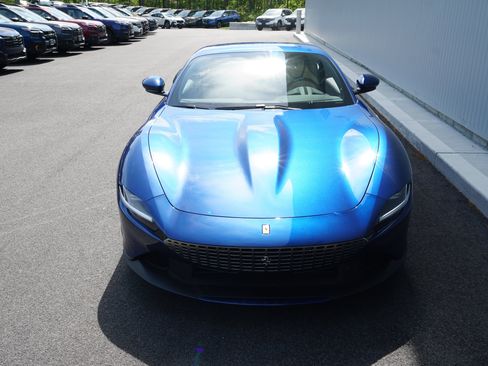 Used 2022 Ferrari Roma RWD image 4