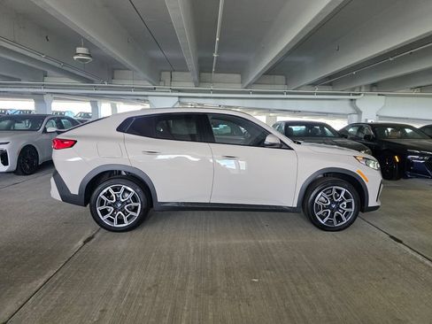 New 2026 BMW X2 xDrive28i w/ Convenience Package AWD/4WD image 3