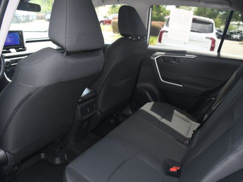 Used 2025 Toyota RAV4 LE AWD/4WD image 14