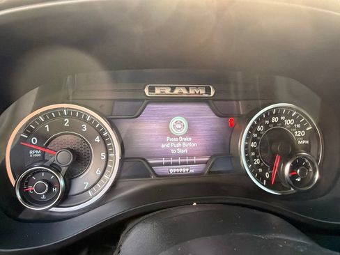 Used 2021 RAM 1500 Big Horn AWD/4WD image 13