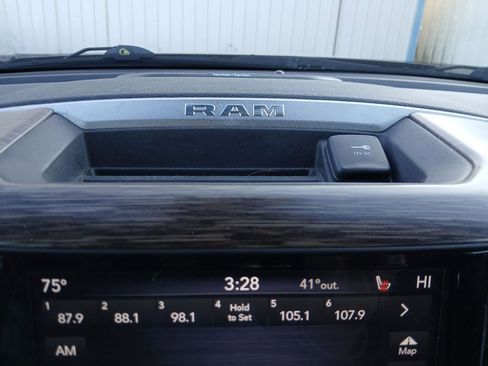 Used 2019 RAM 1500 Laramie image 16