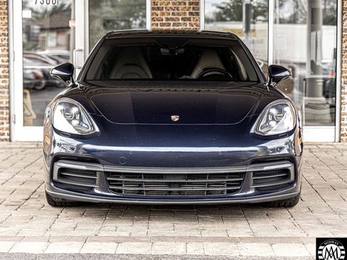 Used 2018 Porsche Panamera 4 image 2