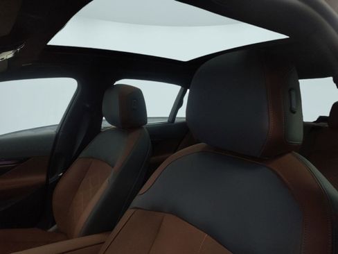 Used 2025 BMW i5 xDrive40 image 20