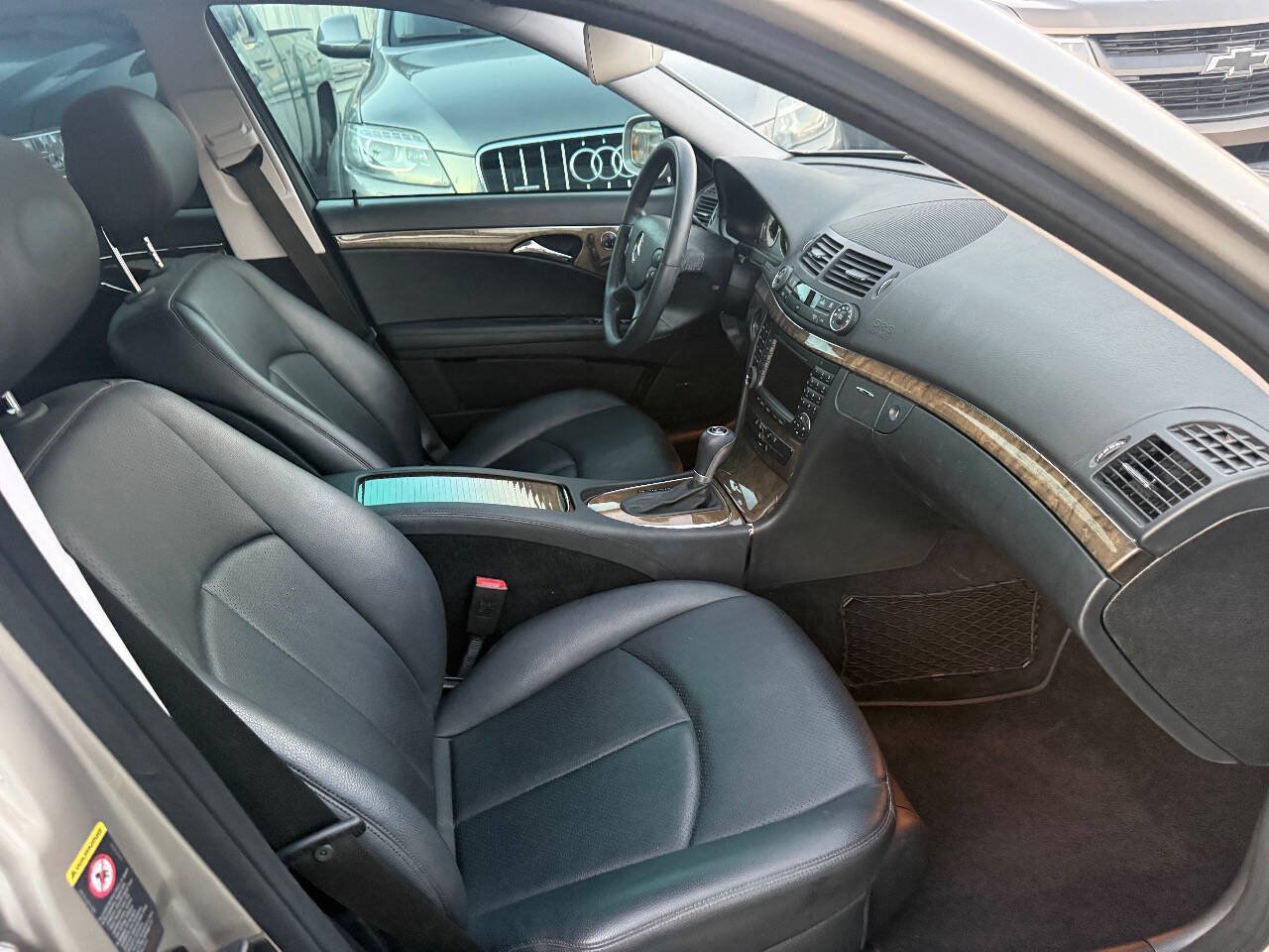Used 2007 Mercedes-Benz E 350 Sedan image 16